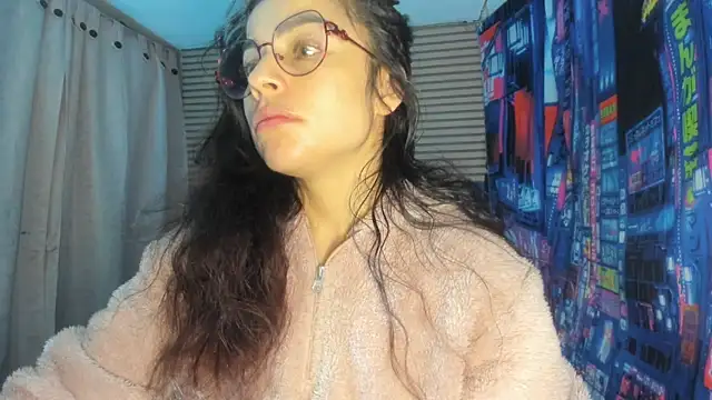 Snapshot of rosse_2504 chatting on July 27, 2026, 12:34 pm rosse 2504 online show from July 27, 2026, 12:34 pm