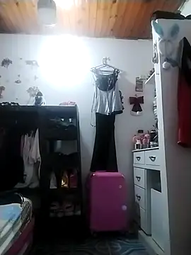 kiara milf  online show from April 2, 2026, 4:48 pm