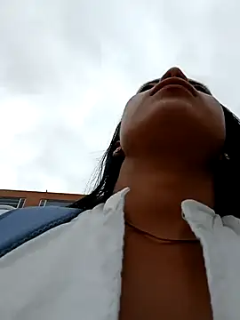  andrea30 online show from February 24, 2025, 12:37 pm