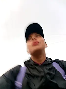  andrea30 online show from November 5, 2025, 11:21 am