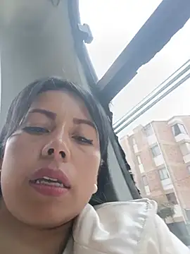  andrea30 online show from June 3, 2026, 2:33 pm
