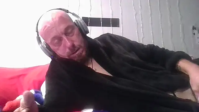 Snapshot of deepinnnnn chatting on July 18, 2026, 7:45 am deepinnnnn online show from July 18, 2026, 7:45 am