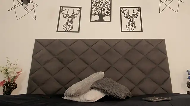 MikaelSlow online show from March 11, 2025, 4:21 am