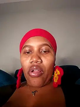 SquirtQueen222 online show from November 28, 2025, 5:15 pm