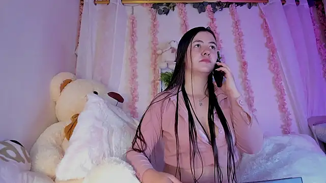 Snapshot of Idara_and_Edahi01 chatting on September 22, 2025, 12:01 am Idara and Edahi01 online show from September 22, 2025, 12:01 am