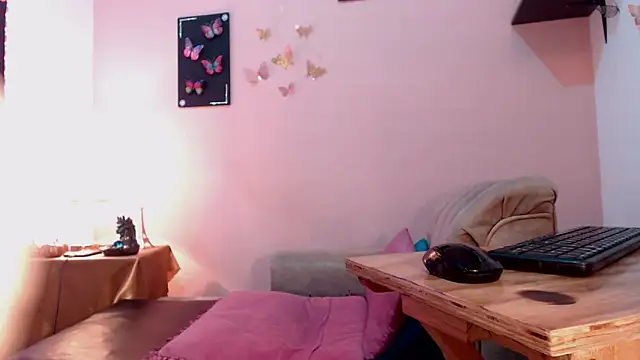 Snapshot of nicollejordan1 chatting on November 14, 2025, 11:35 pm nicollejordan1 online show from November 14, 2025, 11:35 pm