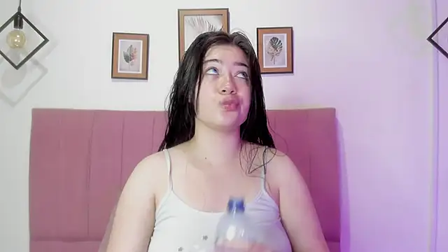 Snapshot of GENNESIS_LOVE chatting on September 28, 2025, 1:00 am GENNESIS LOVE online show from September 28, 2025, 1:00 am