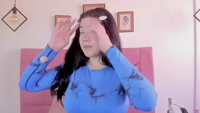 Snapshot of GENNESIS_LOVE chatting on September 28, 2025, 8:58 pm GENNESIS LOVE online show from September 28, 2025, 8:58 pm