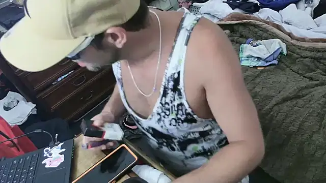 Snapshot of ROCKHARDDADDY86 chatting on July 28, 2026, 2:57 pm ROCKHARDDADDY86 online show from July 28, 2026, 2:57 pm