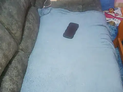 petitev online show from October 15, 2025, 4:12 am