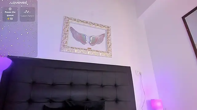 Snapshot of Mia_222 chatting on February 11, 2025, 12:27 pm Mia 222 online show from February 11, 2025, 12:27 pm