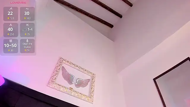 Snapshot of Mia_222 chatting on March 22, 2025, 2:47 pm Mia 222 online show from March 22, 2025, 2:47 pm