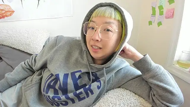 luxgray online show from April 11, 2026, 6:45 pm