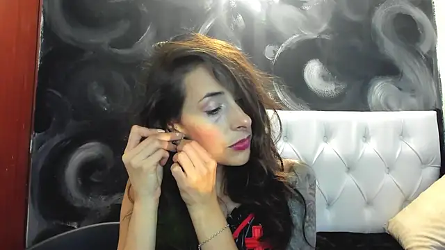 ScarletKings online show from October 28, 2025, 9:39 pm