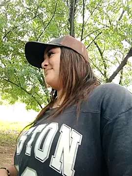 Snapshot of Liancy chatting on December 5, 2024, 8:22 pm Liancy online show from December 5, 2024, 8:22 pm