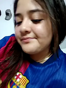 Snapshot of Liancy chatting on December 17, 2024, 11:38 pm Liancy online show from December 17, 2024, 11:38 pm