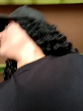 Snapshot of Liancy chatting on December 21, 2024, 5:29 pm Liancy online show from December 21, 2024, 5:29 pm