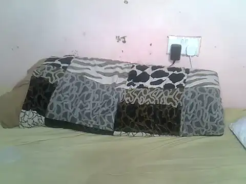 sweet rozie online show from March 5, 2026, 8:21 am