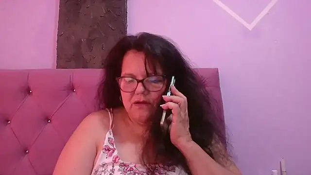 kassandra02 online show from June 19, 2026, 3:05 pm