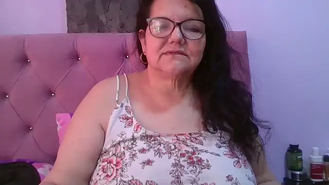 kassandra02 online show from July 14, 2026, 1:50 pm
