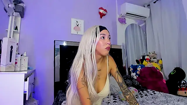 Laizasamantha2 online show from June 25, 2026, 2:54 pm
