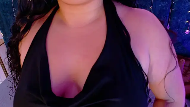 AgathaLynx online show from December 18, 2025, 10:43 am