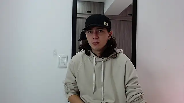 Snapshot of alex_connorr chatting on February 8, 2025, 3:00 pm alex connorr online show from February 8, 2025, 3:00 pm