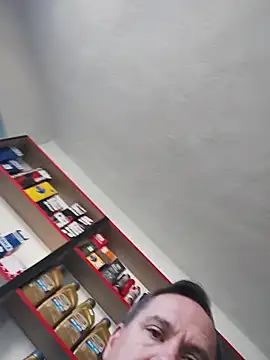 Snapshot of fikoivos chatting on November 1, 2025, 10:28 am fikoivos online show from November 1, 2025, 10:28 am