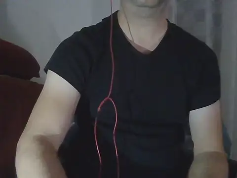 Snapshot of fikoivos chatting on November 8, 2025, 9:46 pm fikoivos online show from November 8, 2025, 9:46 pm