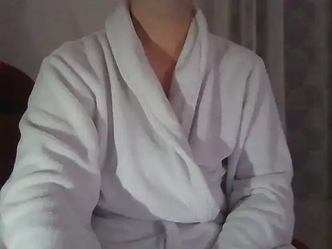 Snapshot of fikoivos chatting on November 10, 2025, 9:14 pm fikoivos online show from November 10, 2025, 9:14 pm