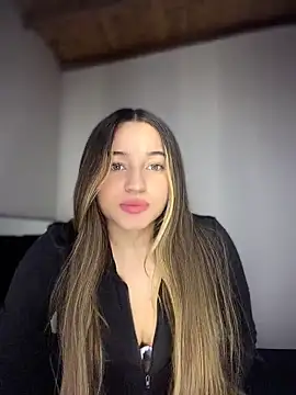 Sophie spencer1 online show from May 27, 2026, 3:14 am