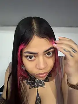 aliensexy online show from June 9, 2026, 12:55 am