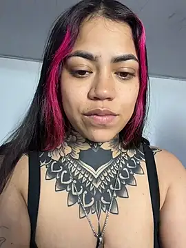 aliensexy online show from June 16, 2026, 11:18 pm