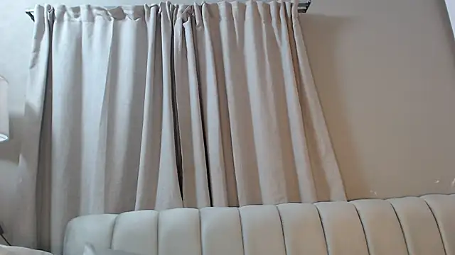 Snapshot of naughtyblackdolie chatting on December 18, 2024, 1:26 am naughtyblackdolie online show from December 18, 2024, 1:26 am