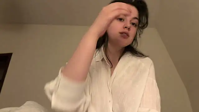Snapshot of OohBunny chatting on June 19, 2026, 8:45 pm OohBunny online show from June 19, 2026, 8:45 pm
