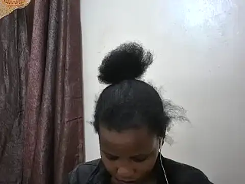 Snapshot of afrikaqueen chatting on January 28, 2025, 10:34 am afrikaqueen online show from January 28, 2025, 10:34 am