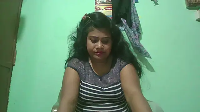 Snapshot of sexy_roma chatting on June 26, 2026, 1:48 pm sexy roma online show from June 26, 2026, 1:48 pm