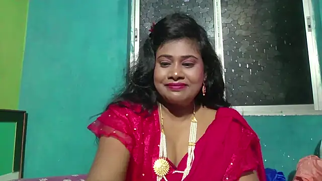 Snapshot of sexy_roma chatting on July 23, 2026, 8:29 pm sexy roma online show from July 23, 2026, 8:29 pm