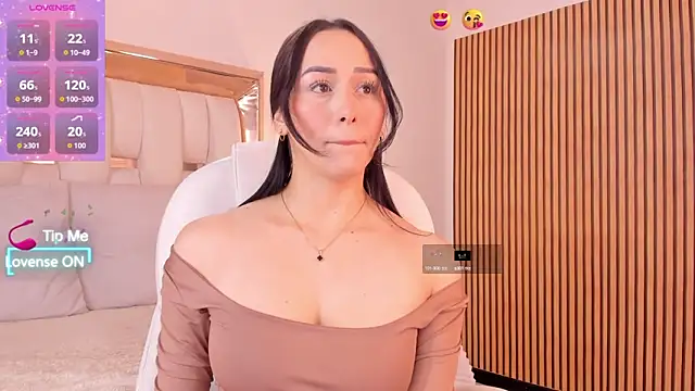 hazel ross tcw online show from September 19, 2025, 2:07 pm