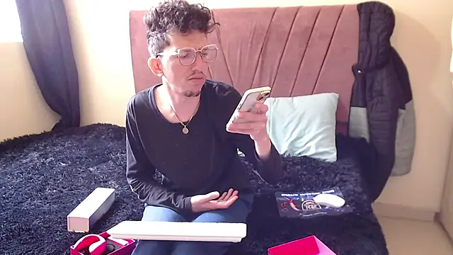 Orlandodcn 69 online show from October 25, 2025, 4:24 pm