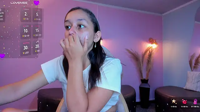 Snapshot of katy_sweet19 chatting on November 8, 2025, 6:07 pm katy sweet19 online show from November 8, 2025, 6:07 pm