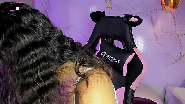 Snapshot of katy_sweet19 chatting on May 29, 2026, 10:35 am katy sweet19 online show from May 29, 2026, 10:35 am