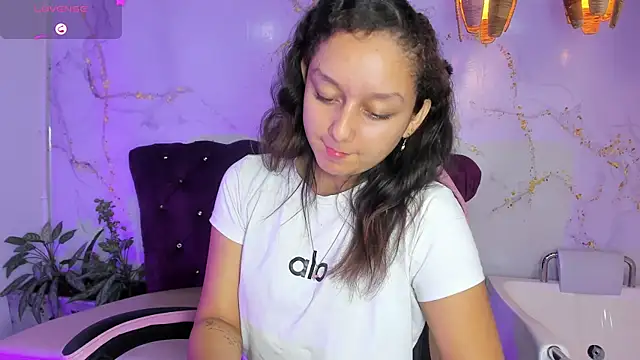 Snapshot of katy_sweet19 chatting on June 27, 2026, 12:22 pm katy sweet19 online show from June 27, 2026, 12:22 pm