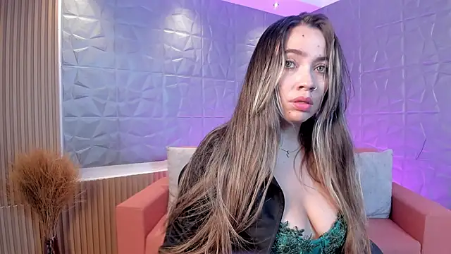 Snapshot of Alessia_Taylorr chatting on February 25, 2025, 12:13 pm Alessia Taylorr online show from February 25, 2025, 12:13 pm