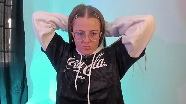 tekila   online show from February 12, 2025, 8:40 pm