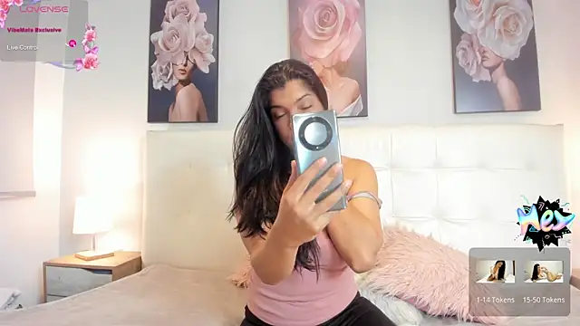 Snapshot of Sweetdreamses_ chatting on January 10, 2025, 12:26 pm Sweetdreamses online show from January 10, 2025, 12:26 pm