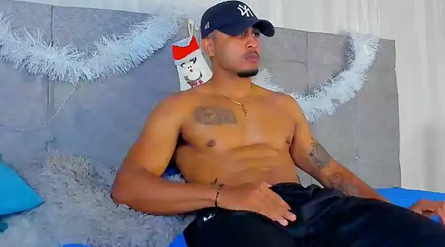 Snapshot of Mateo_Reales chatting on December 26, 2024, 3:49 am Mateo Reales online show from December 26, 2024, 3:49 am