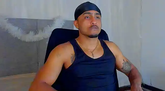 Snapshot of Mateo_Reales chatting on December 29, 2024, 6:35 am Mateo Reales online show from December 29, 2024, 6:35 am