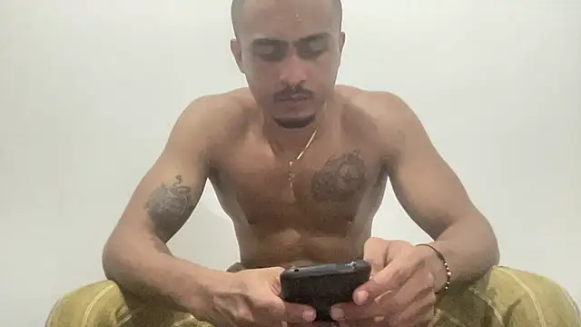 Snapshot of Mateo_Reales chatting on January 9, 2025, 4:19 am Mateo Reales online show from January 9, 2025, 4:19 am