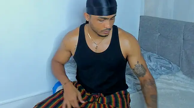 Snapshot of Mateo_Reales chatting on March 4, 2025, 3:55 am Mateo Reales online show from March 4, 2025, 3:55 am